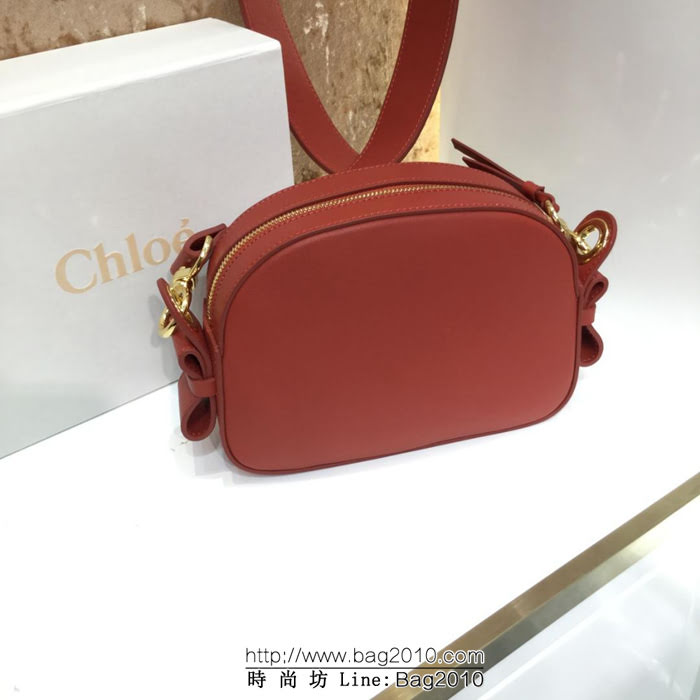 Chloe克洛伊 迷你Signature 駿馬刺繡圖案 鉚釘裝飾 小牛皮手袋 1805  ypk1048